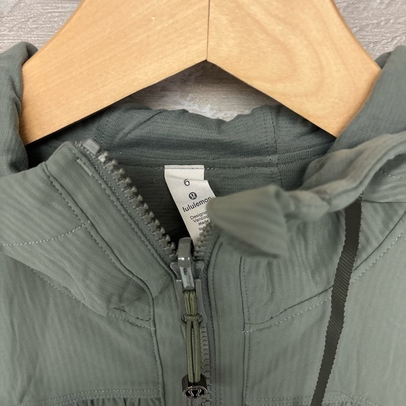 | Lululemon | Dance Studio Jacket. Size 6. - Picture 2 of 4